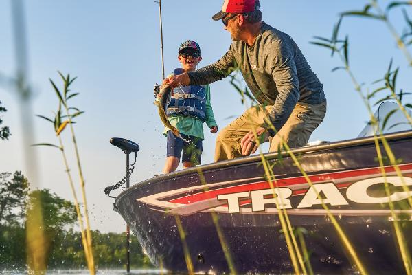2026 Tracker Pro Guide V-16 SC - 68