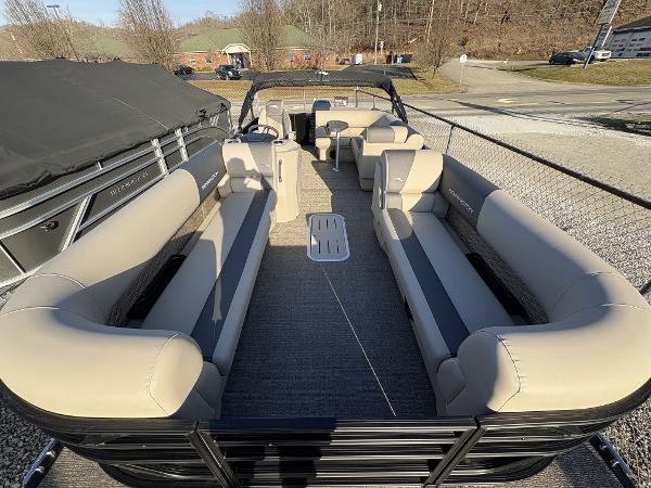 2025 Bennington 23 SL pontoon boat with spacious seating and modern design.