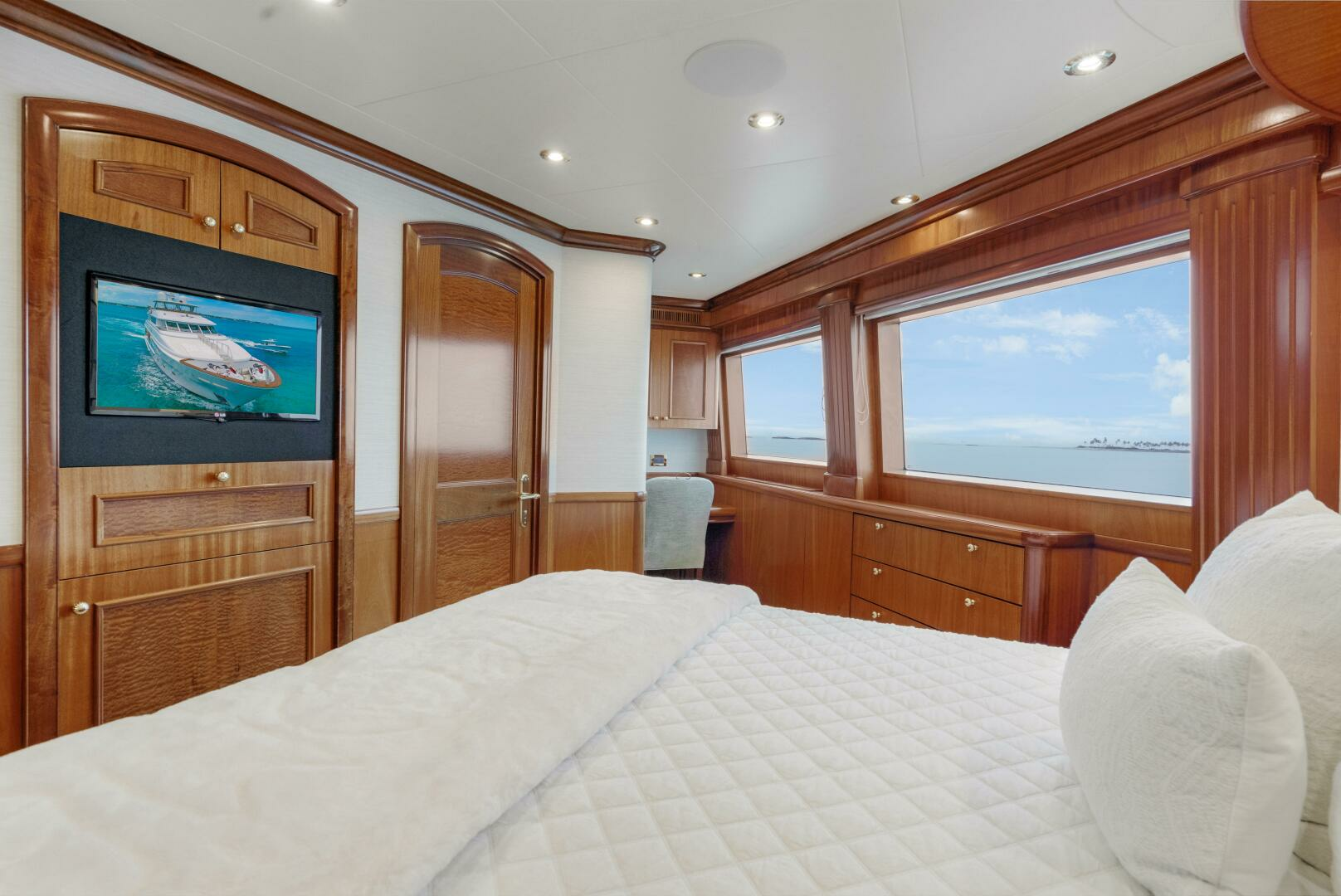 2004 Richmond Yachts — - Image 31