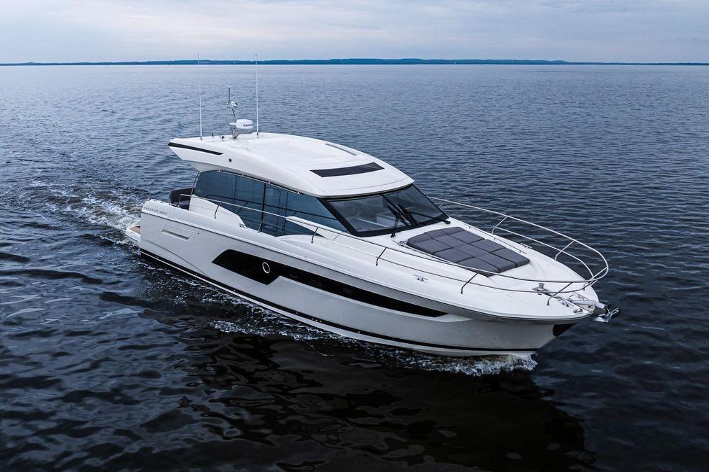 2022 Prestige 520S