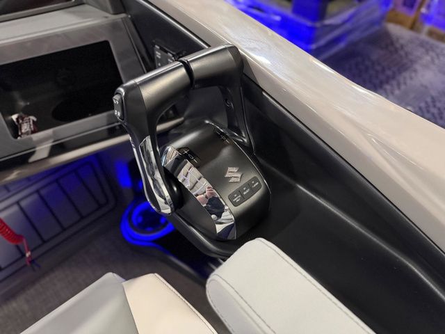 2026 Tahoe 2585 Grand Tahoe LTD Twin Quad Lounger Shift - 39