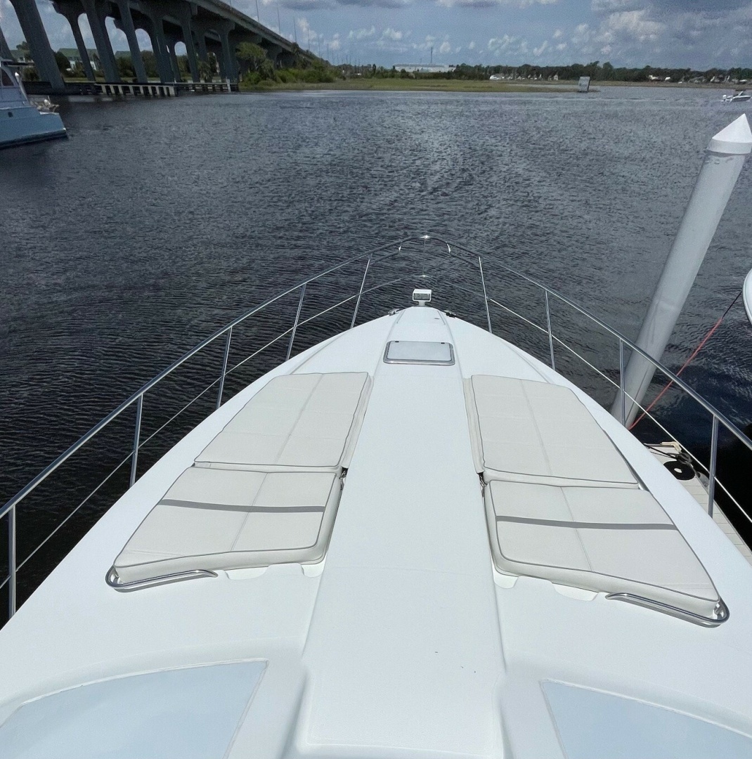 2008 Formula 45 Yacht - Image 2