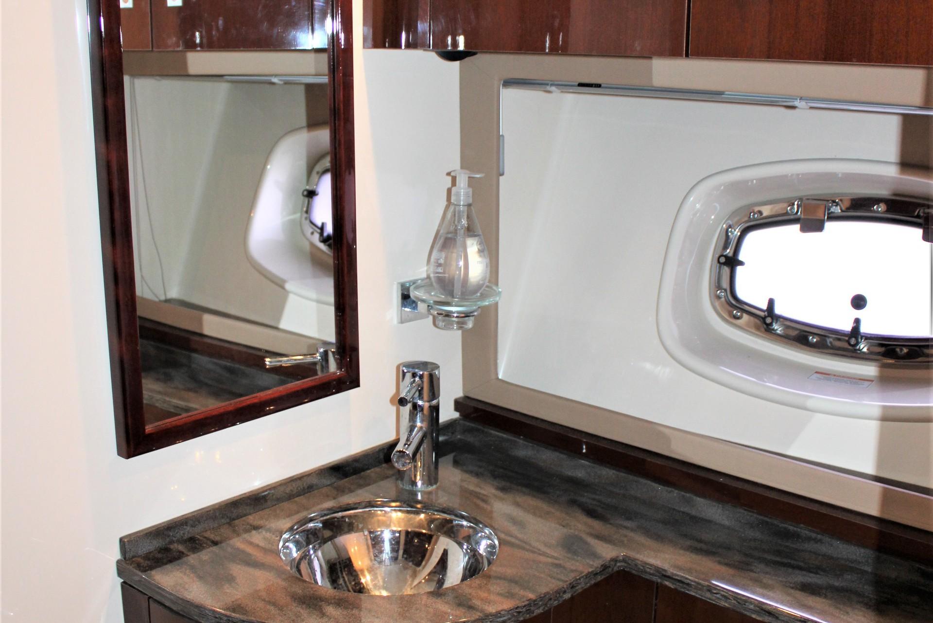 2012 Sea Ray 450 Sundancer - 75