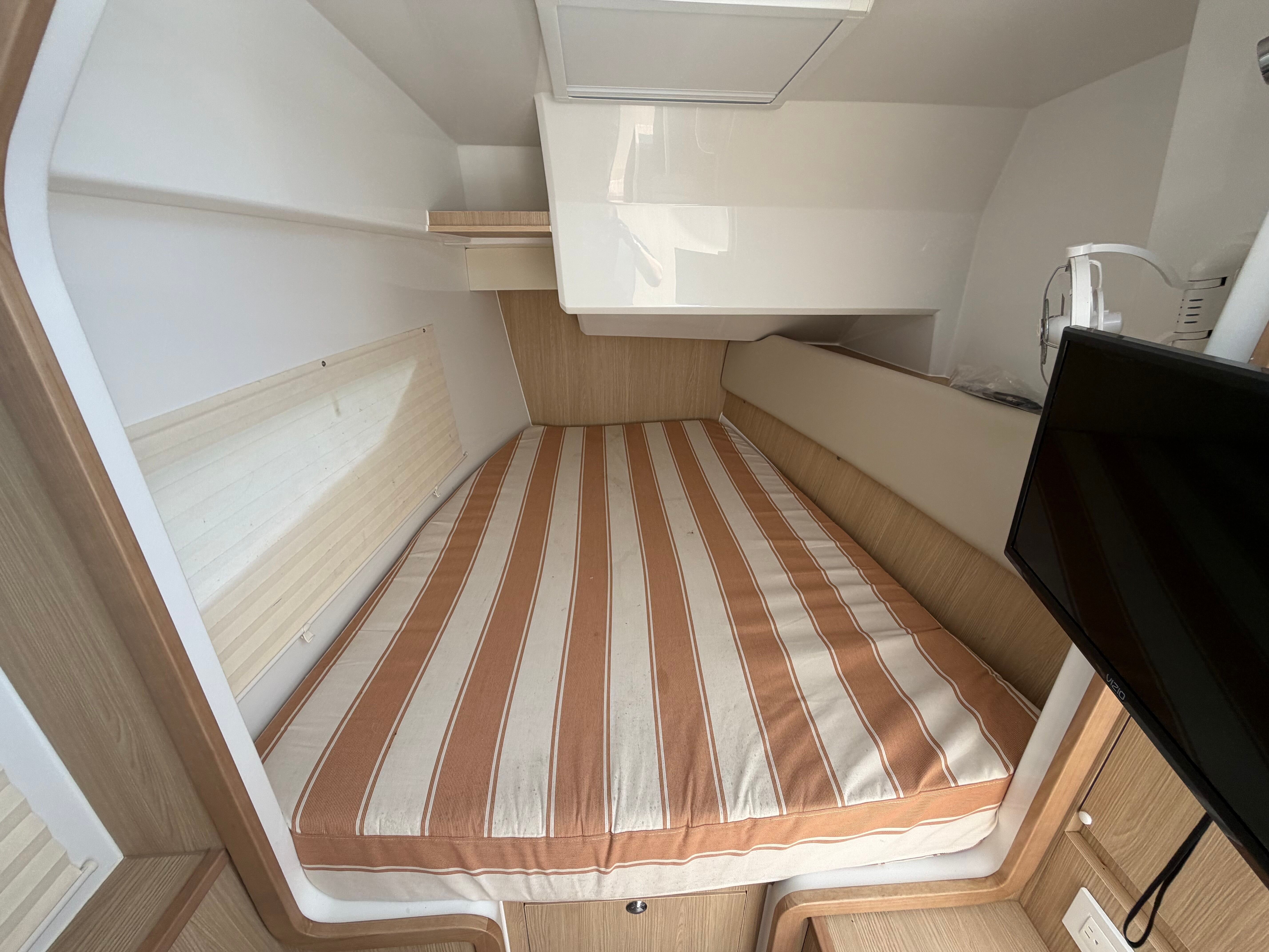 2020 AQUILA 36 SP - Image 25