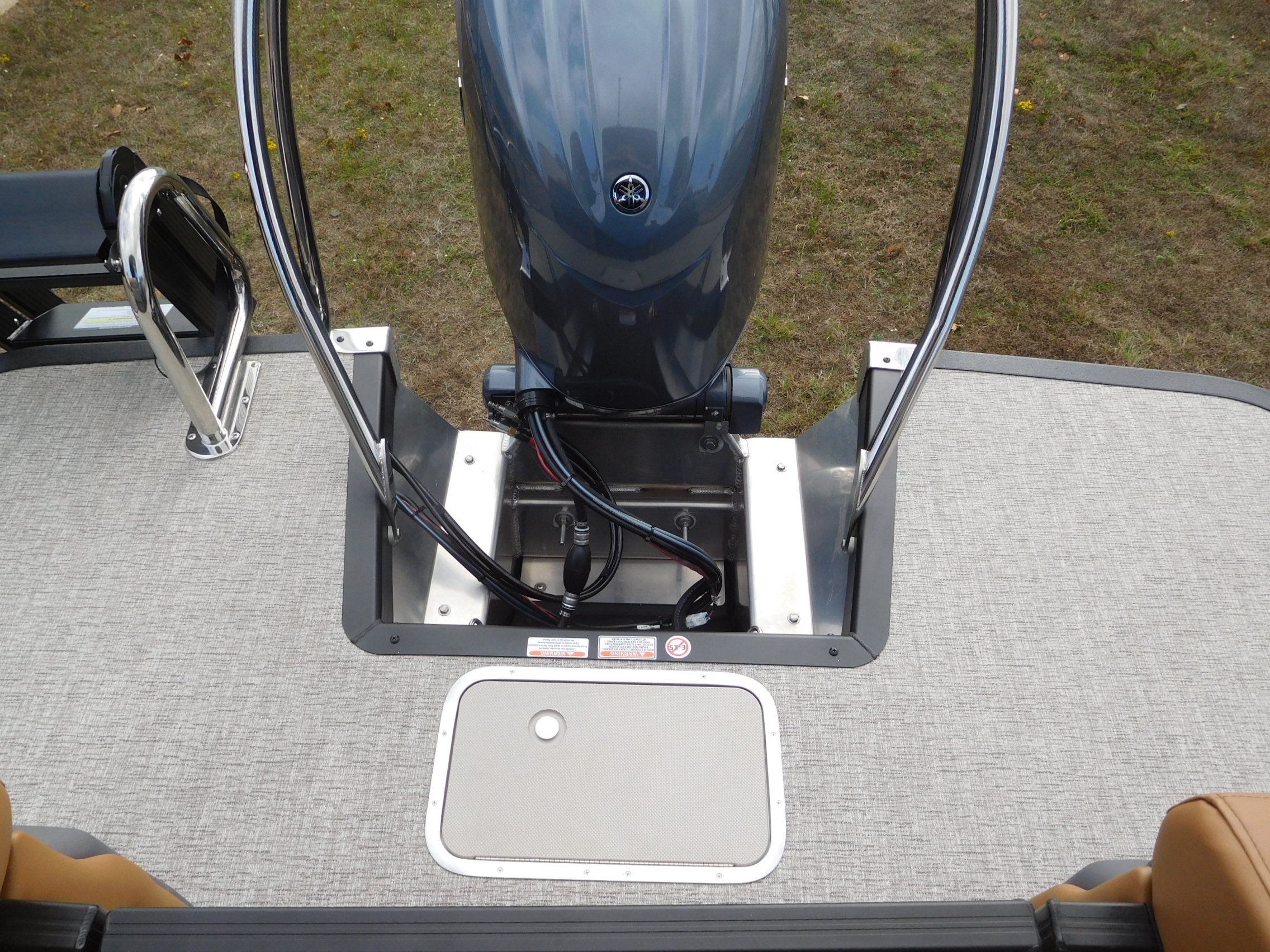 2026 Bennington 22 MFB - 15