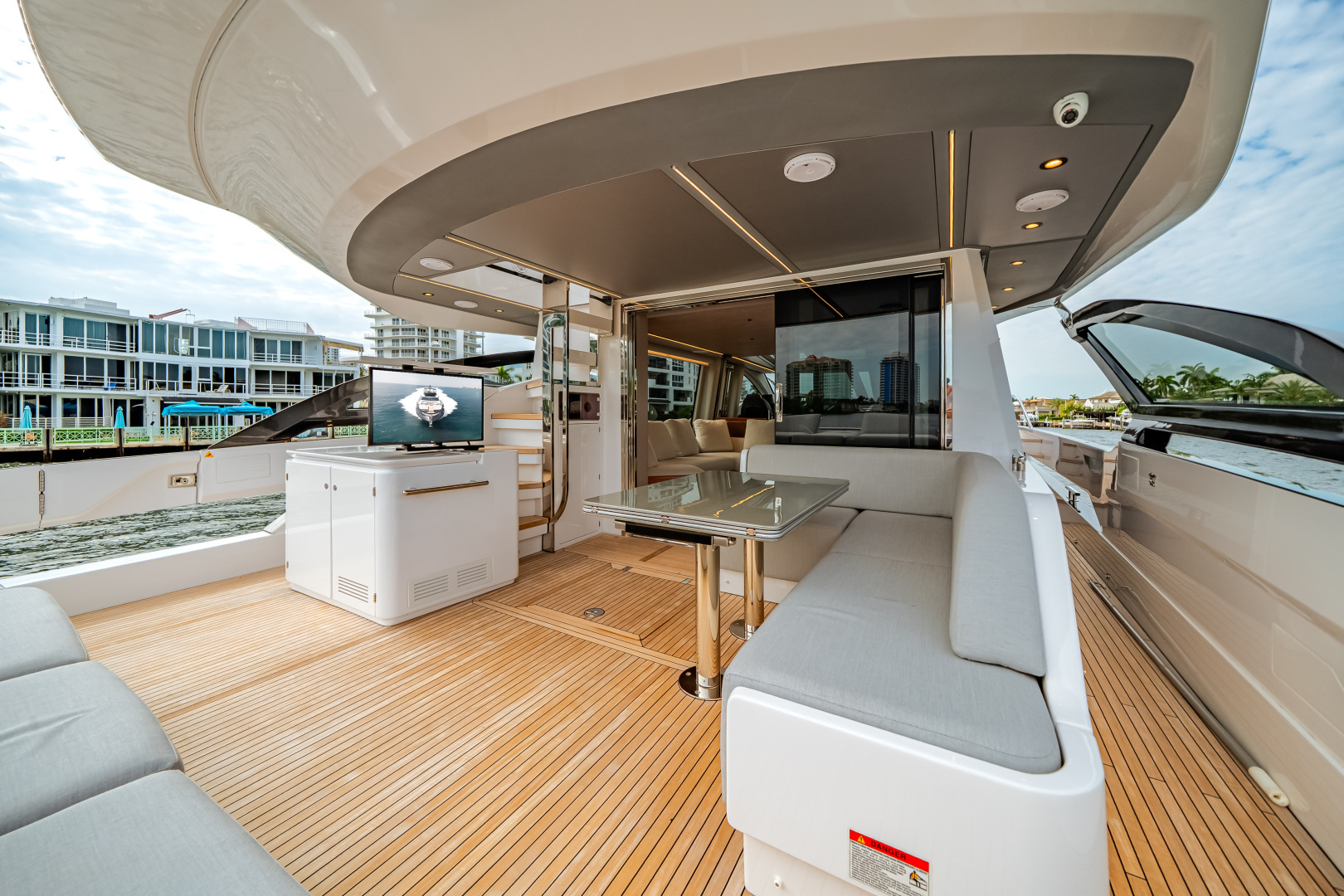 2026 Azimut S8 - Image 68