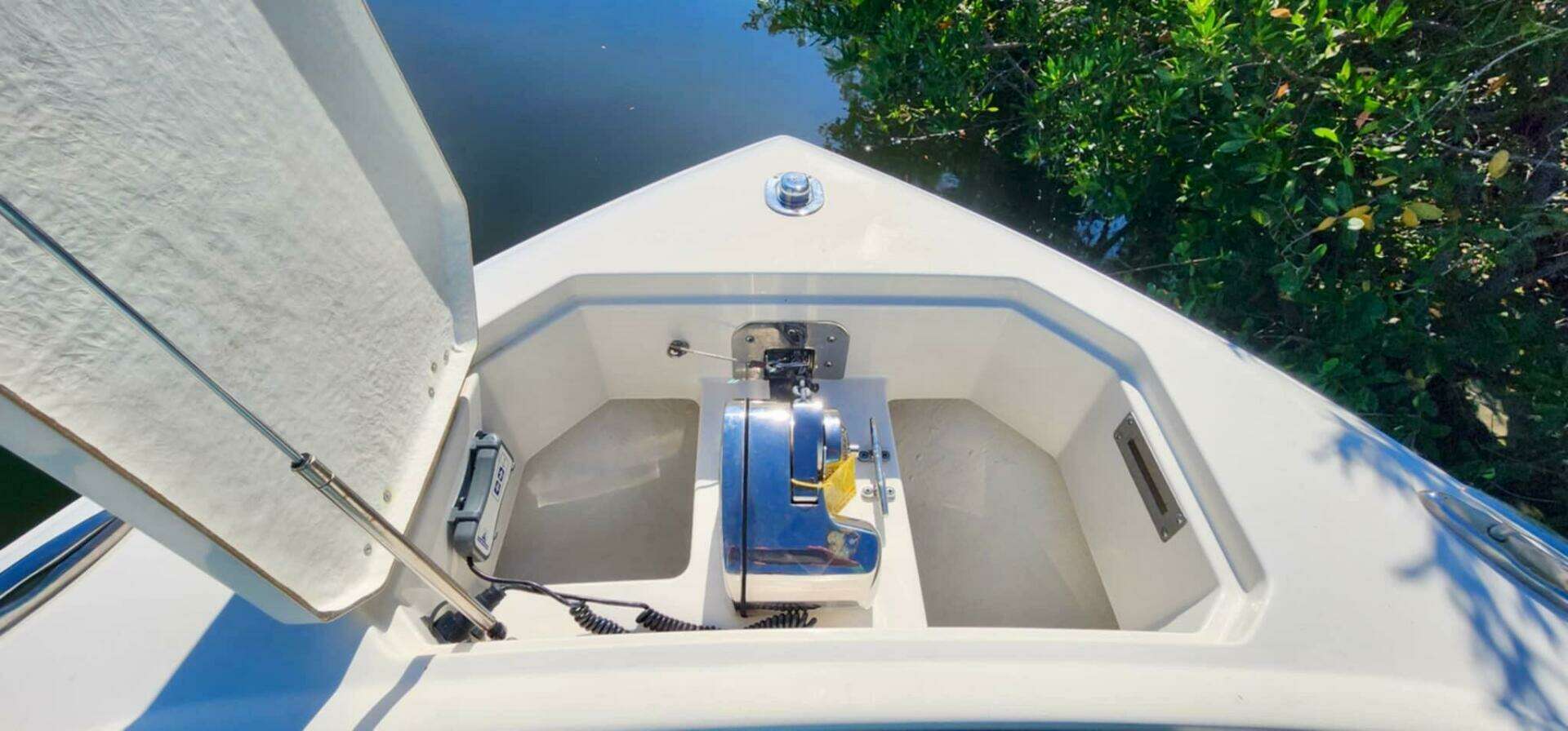 2021 Sailfish 272 CC - Image 16