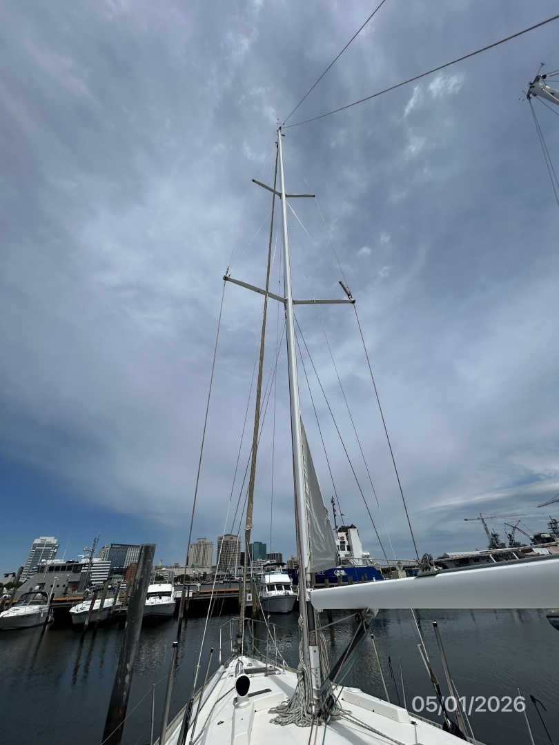 1990 Beneteau Oceanis 500 - Image 12