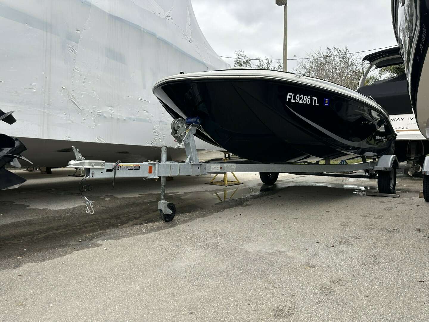 2023 Bayliner M17 - Image 4