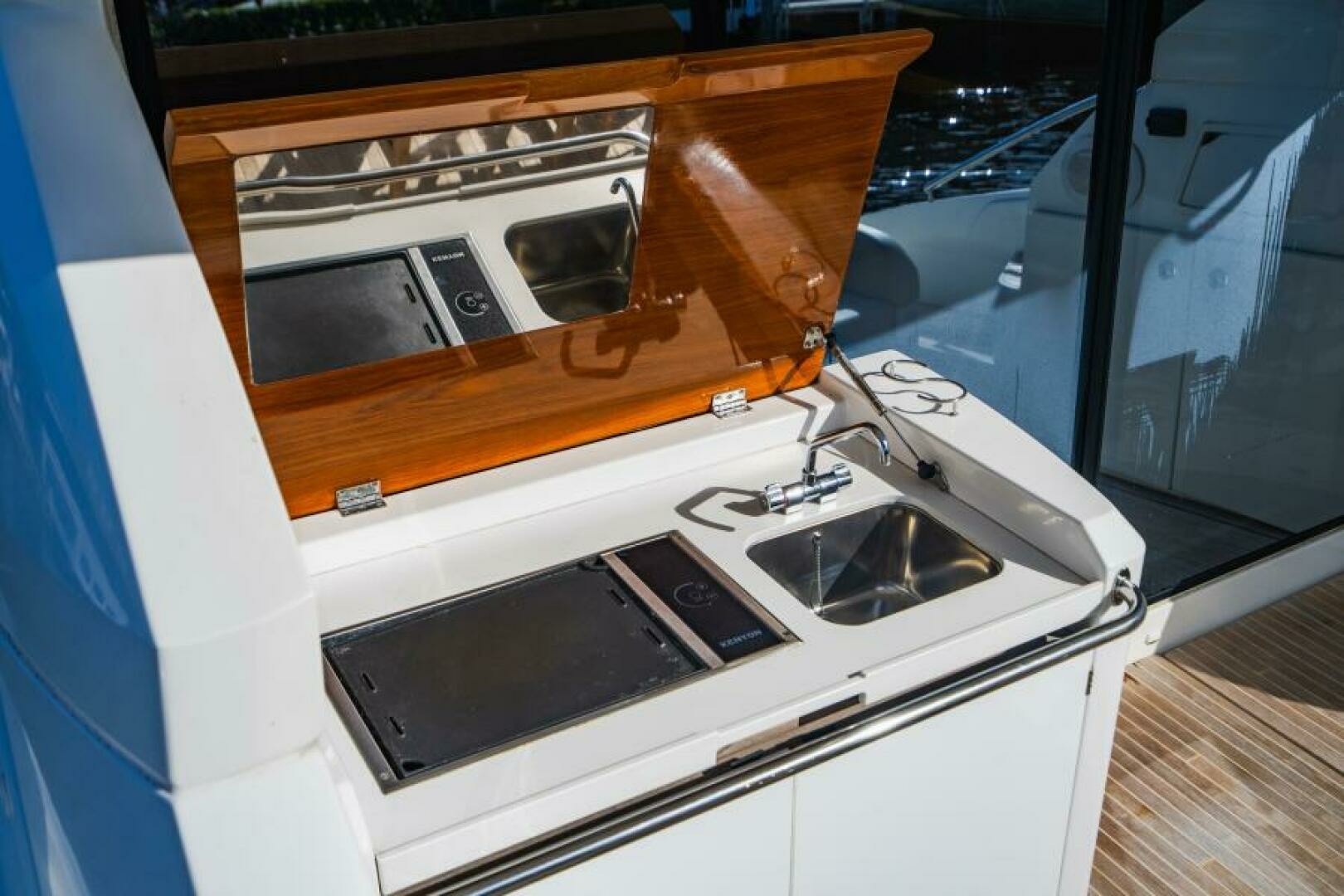 2016 Beneteau Gran Turismo 49 - Image 29