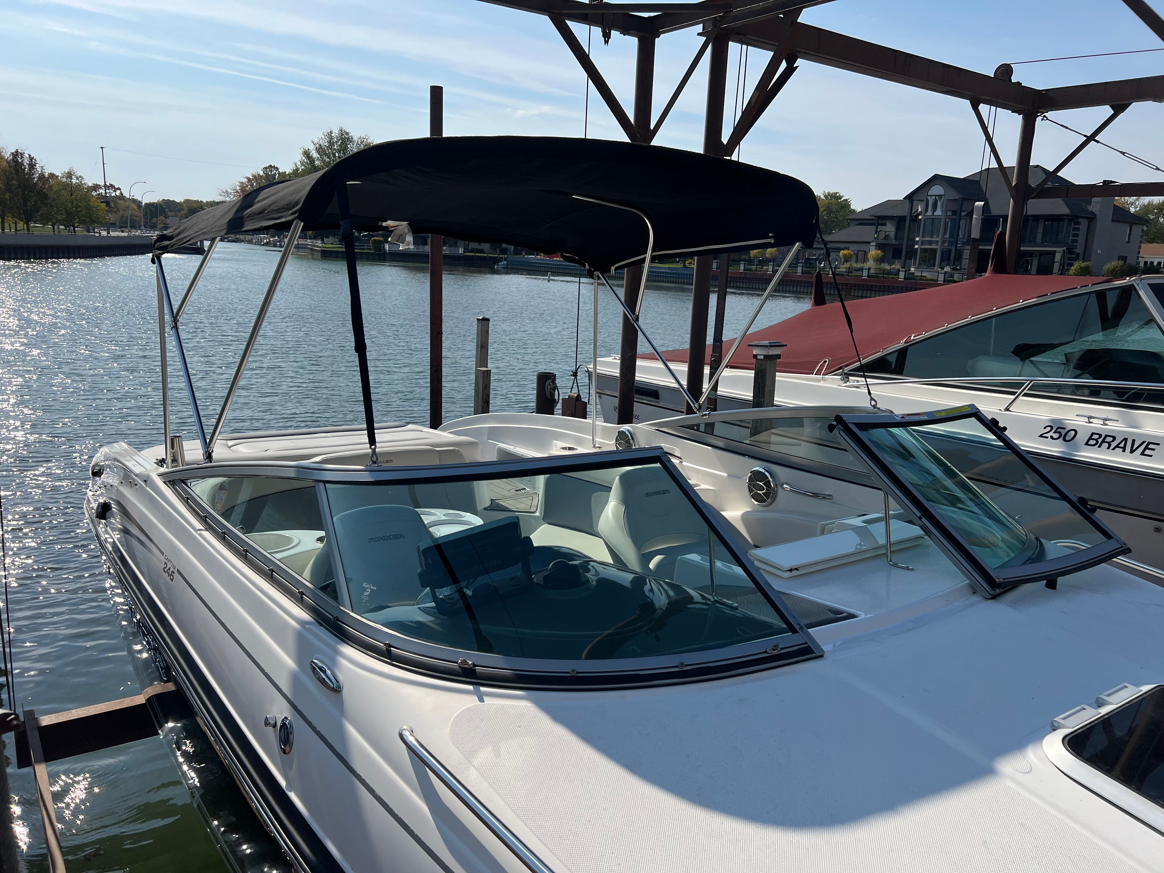 2013 Rinker 246 Captiva Cuddy - 9