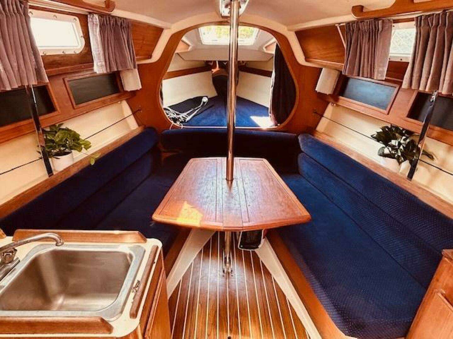 1985 Pearson 28 - Image 8