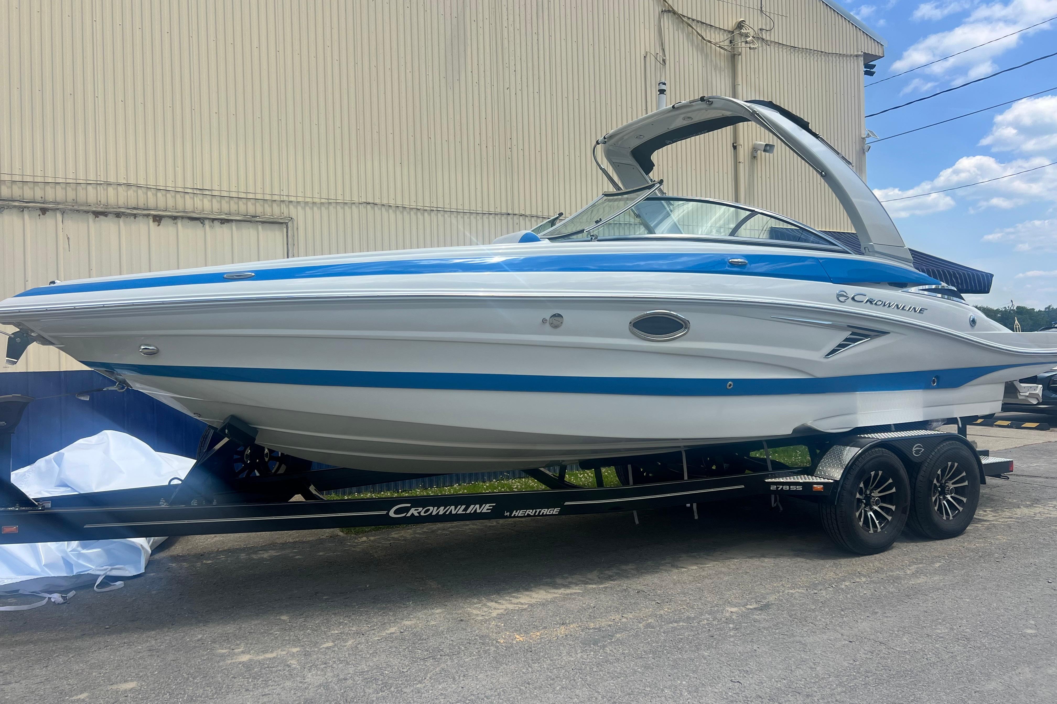2027 Crownline 278 SS