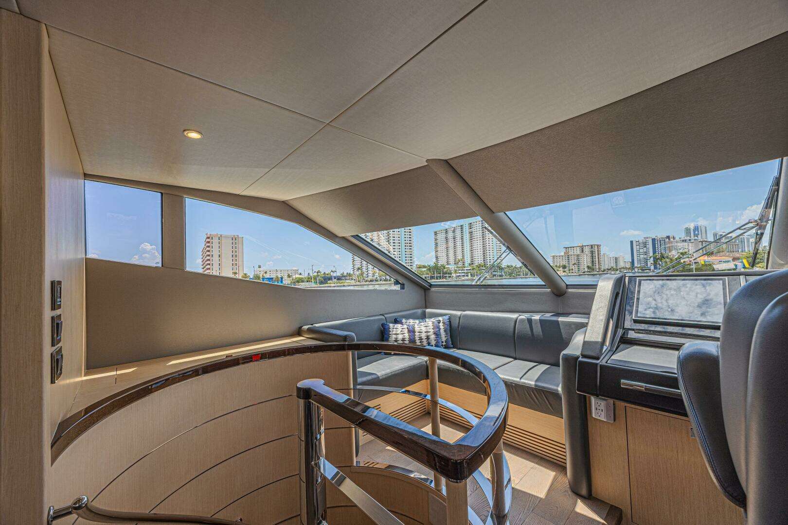 2017 Sunseeker 75 Yacht - Image 36