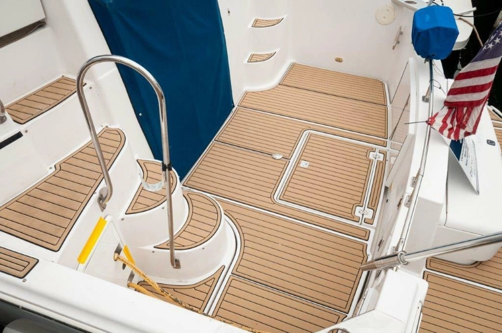 2002 Carver 444 Cockpit Motor Yacht - Image 26