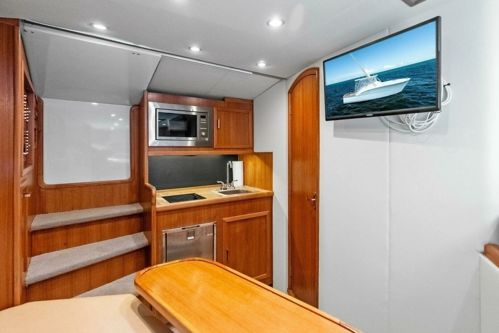 2018 Custom Carolina 35 Express - Image 4