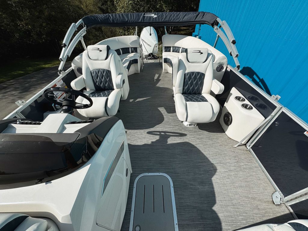 2023 Bennington 24 LX FASTBACK - 6
