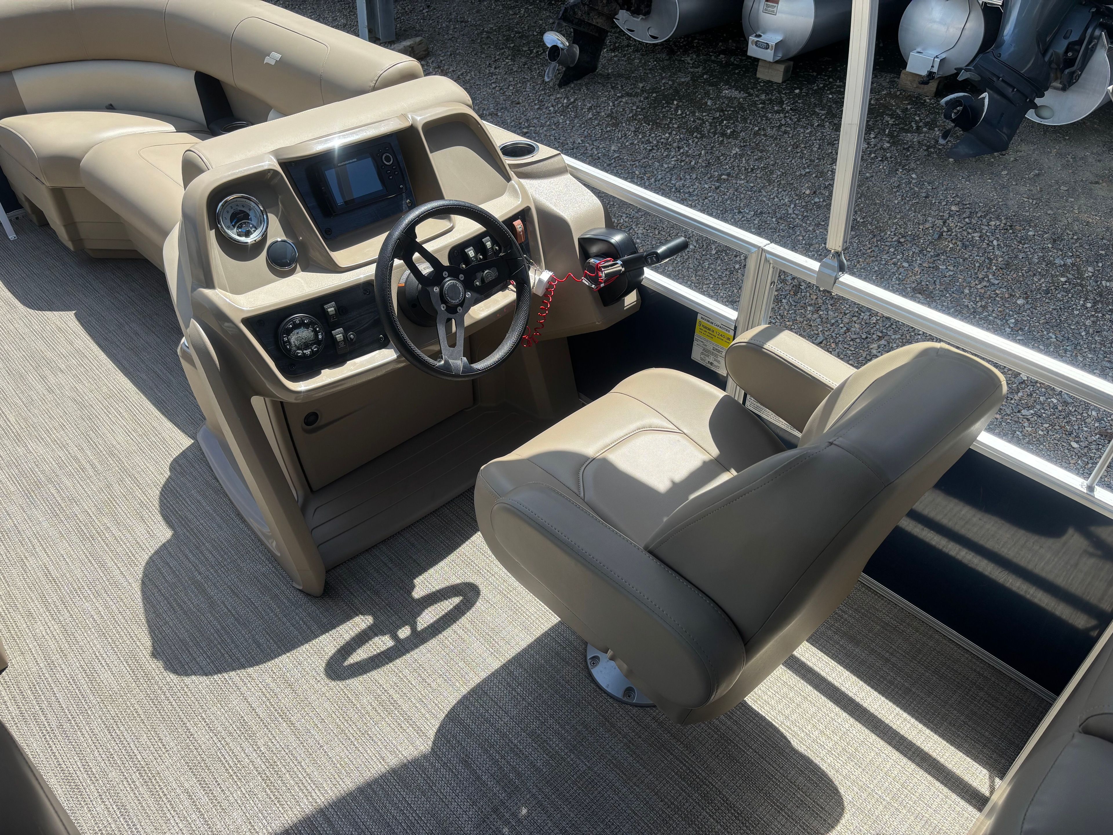 2022 SYLVAN LX 22 R - Image 10