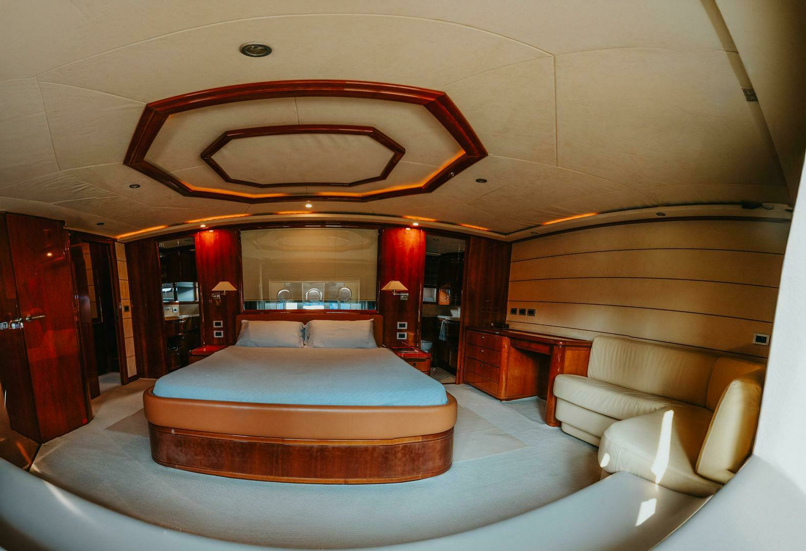 2007 Ferretti Yachts 881 - Image 17