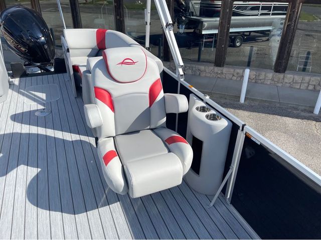 2026 SunCatcher Select 322RC - 10