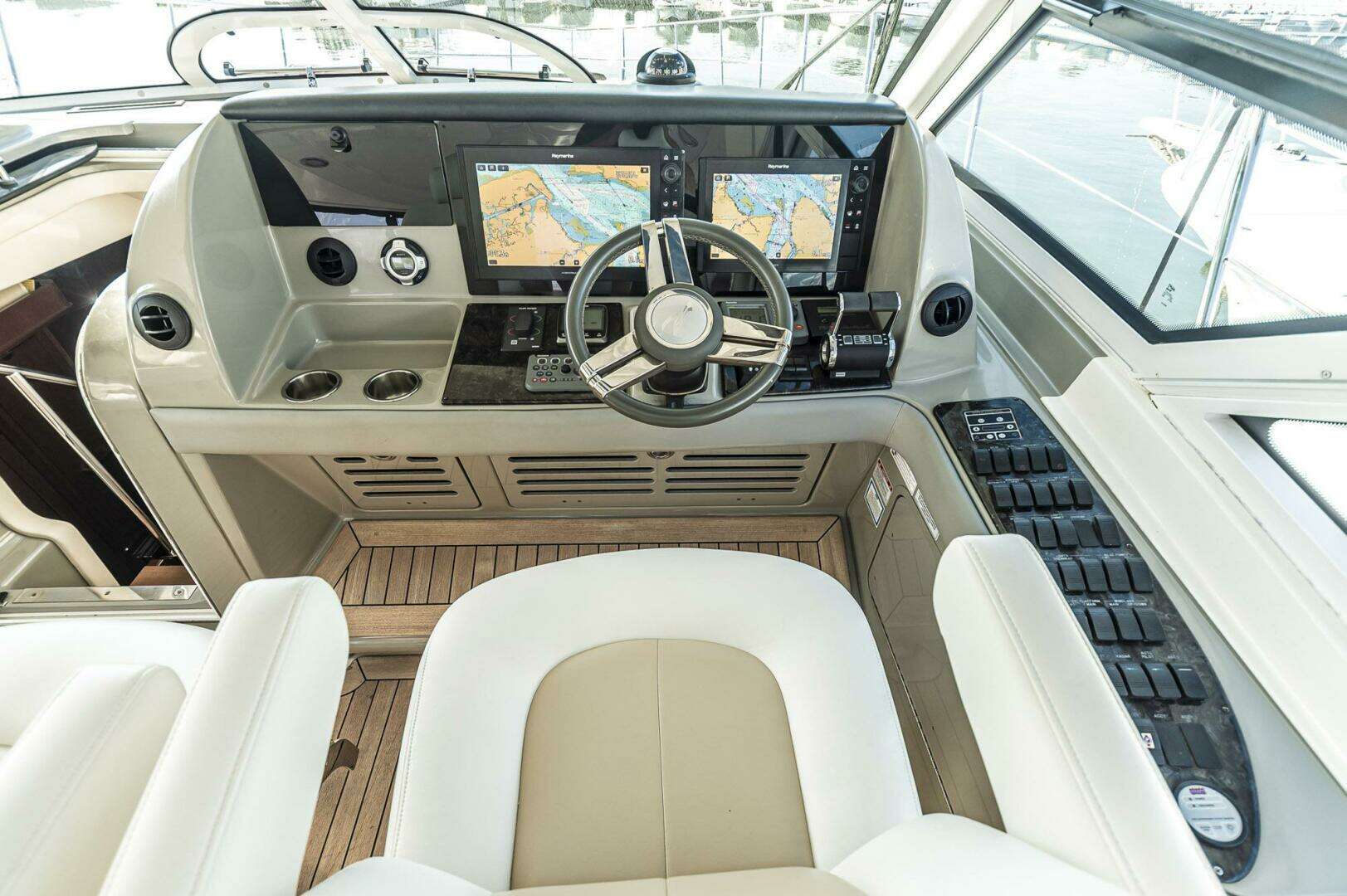 2011 Sea Ray 580 Sundancer - Image 47