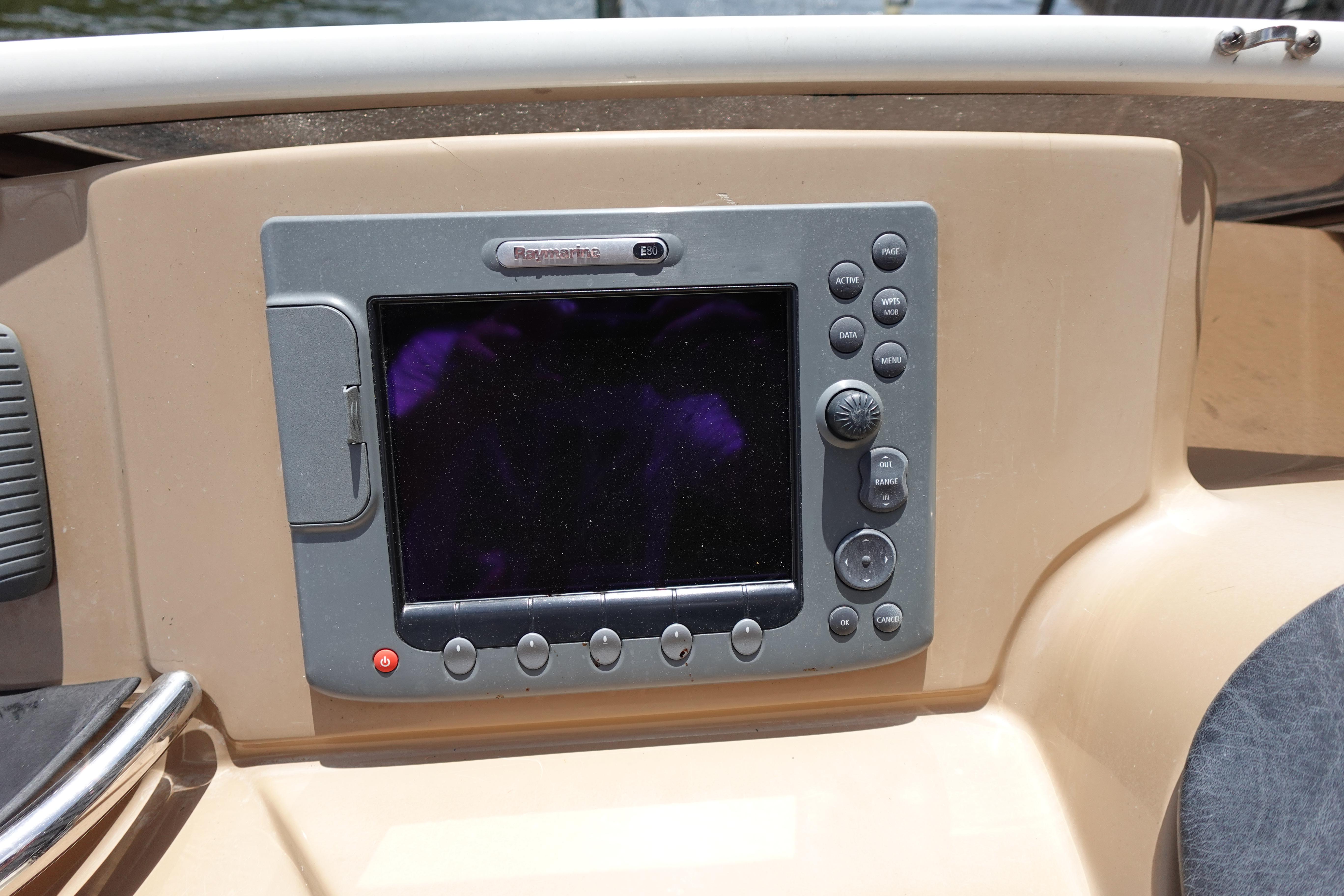2004 Carver 396 Aft Cabin Motor Yacht - 93