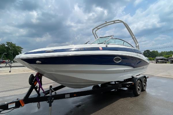 2023 Crownline Eclipse E235