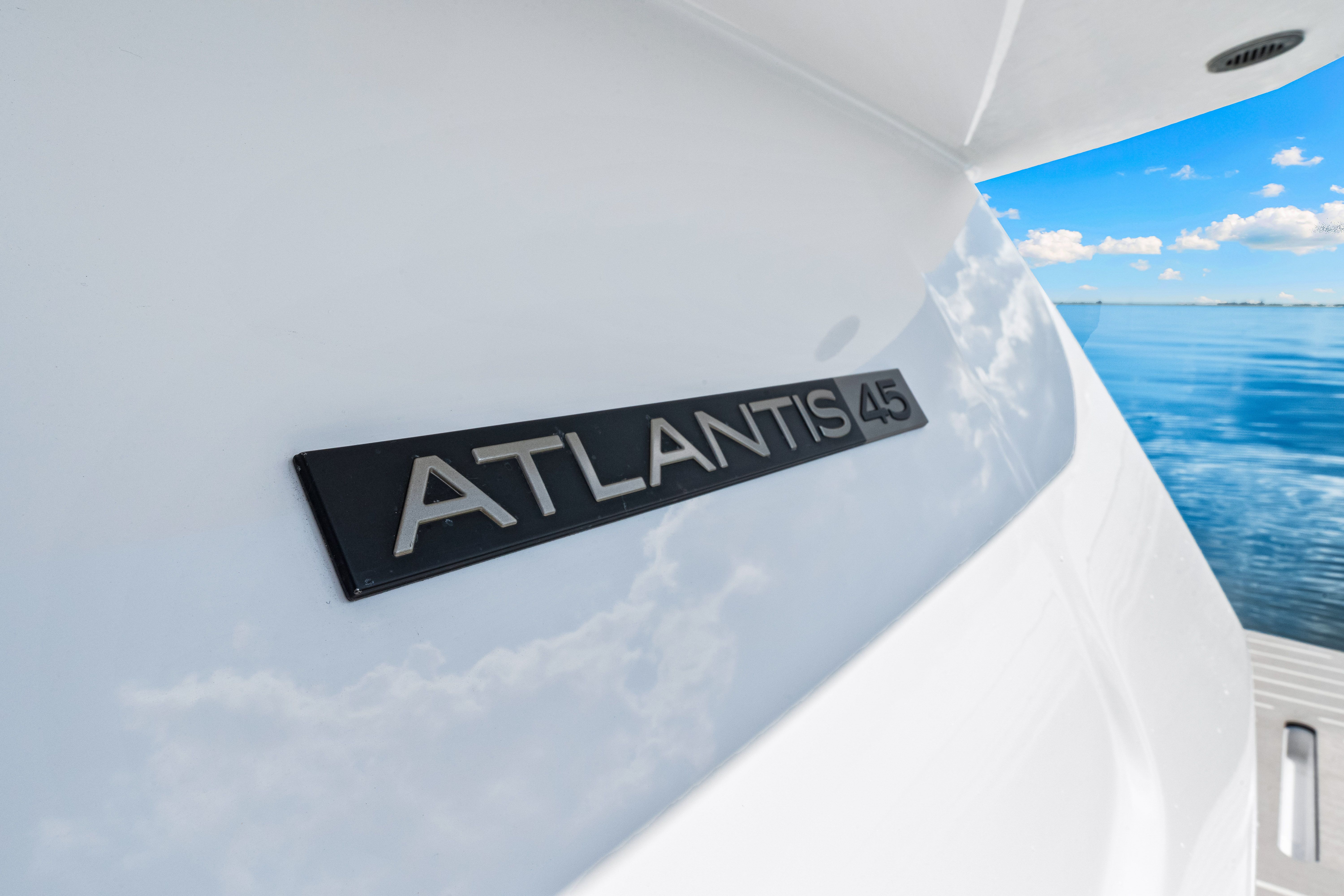 2025 Azimut Atlantis 45 - 49