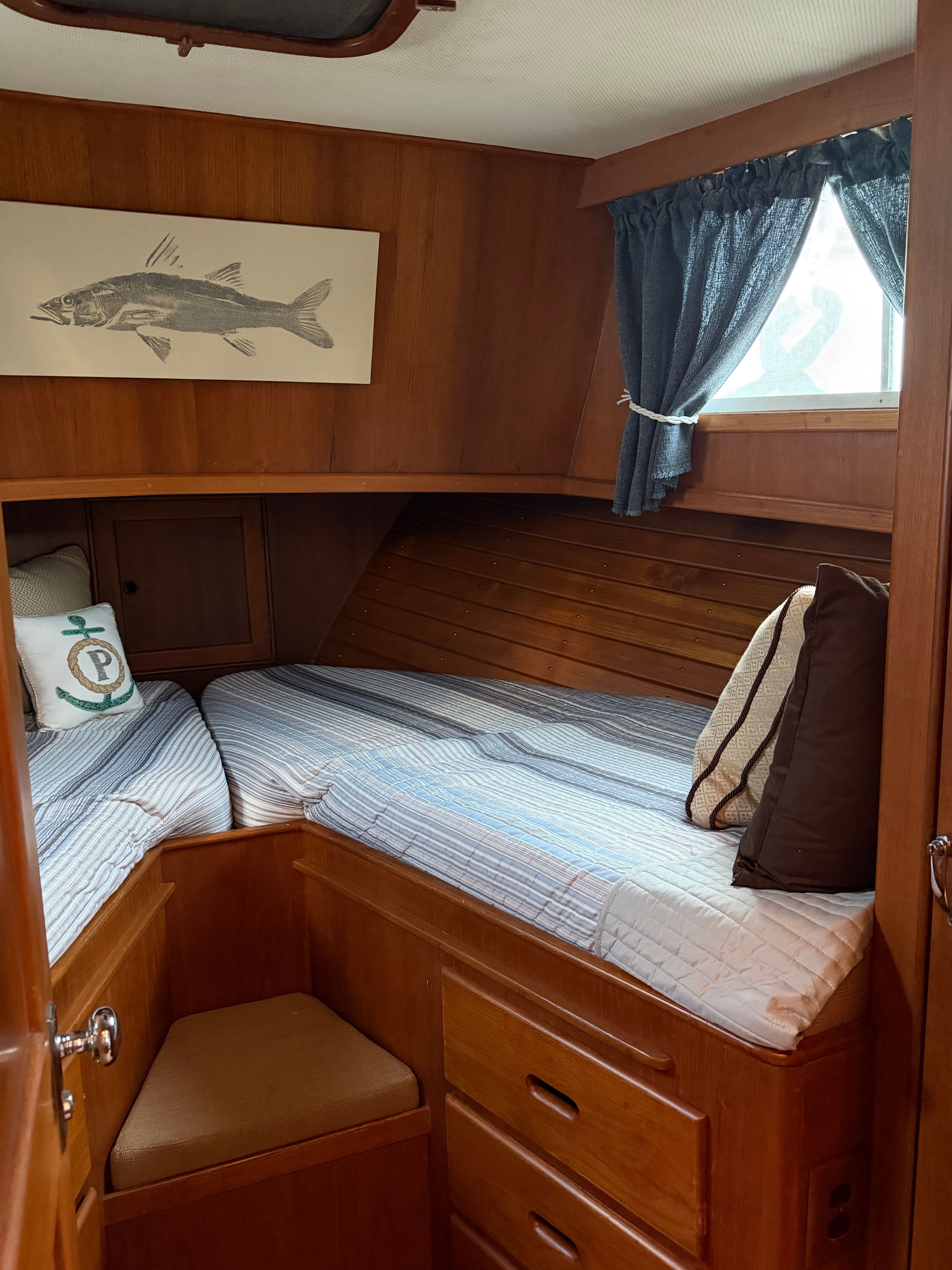 1983 Island Gypsy 44 Flush Deck - 101