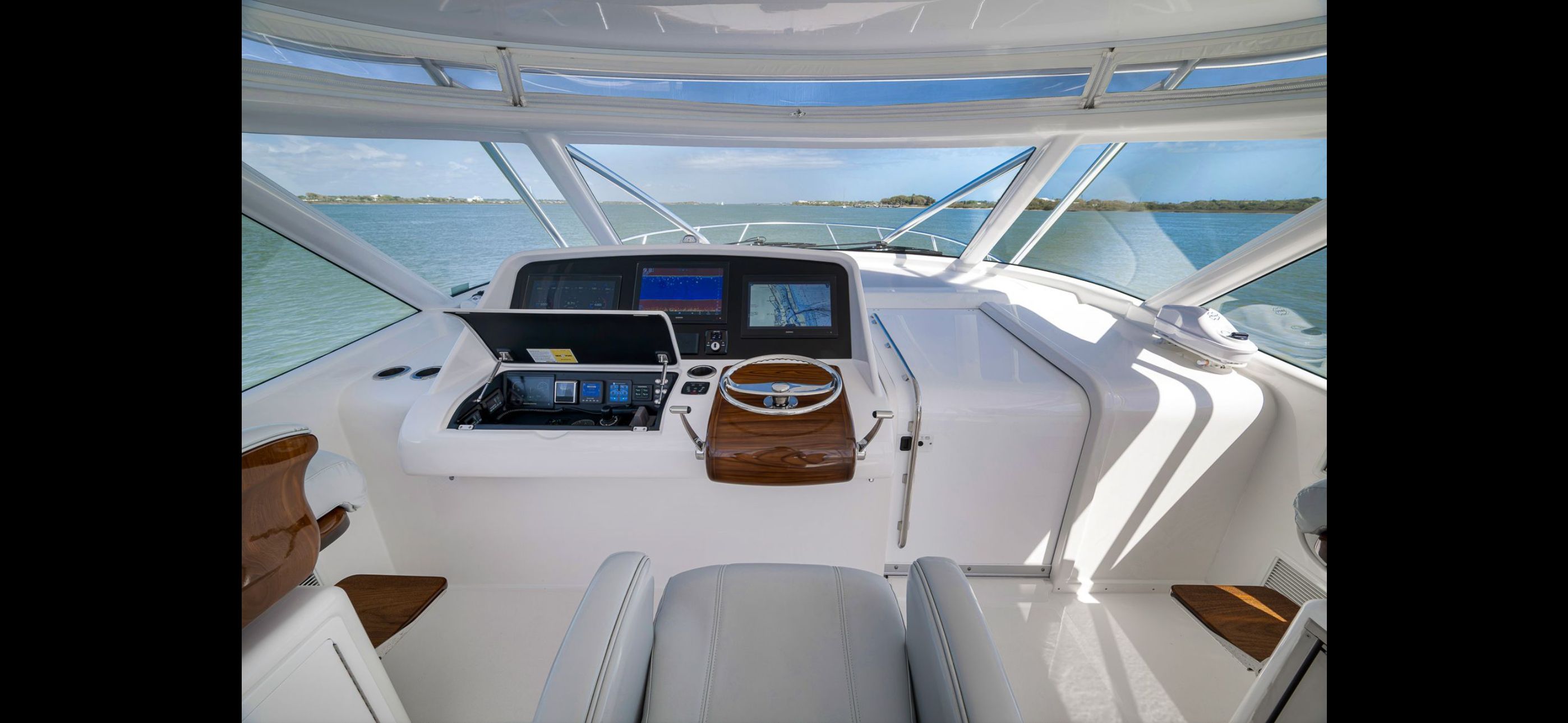 Interior view of 2022 Mag Bay 42 Express on water.