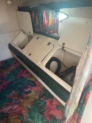 1997 Rinker Fiesta Vee - 36