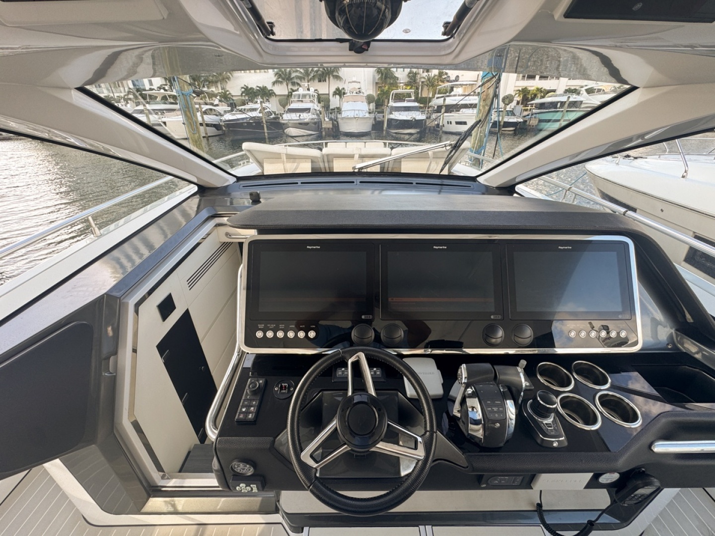 2023 Azimut Verve 47 - Image 26