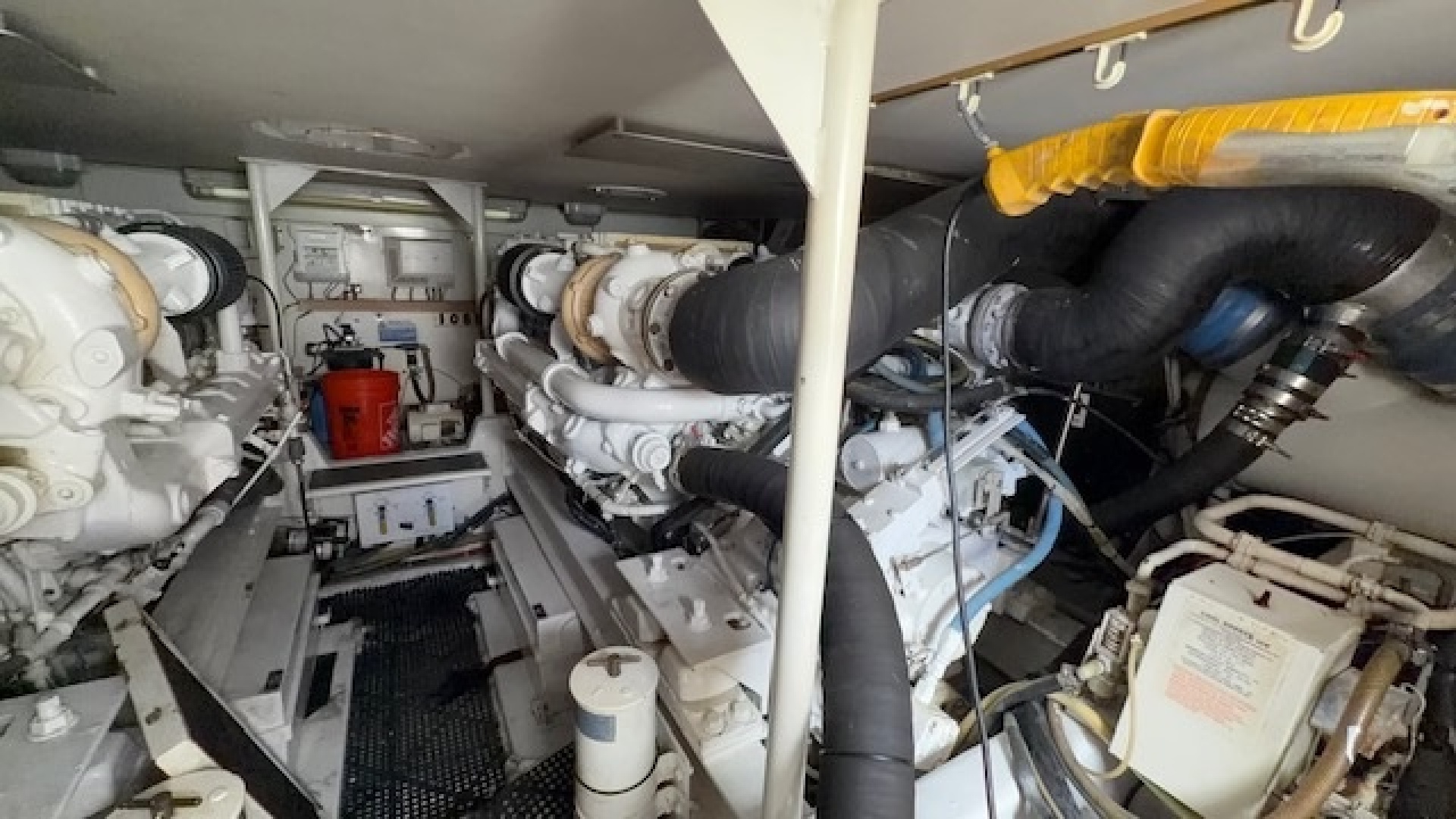 2000 Viking 50 Convertible Sportfish - Image 66
