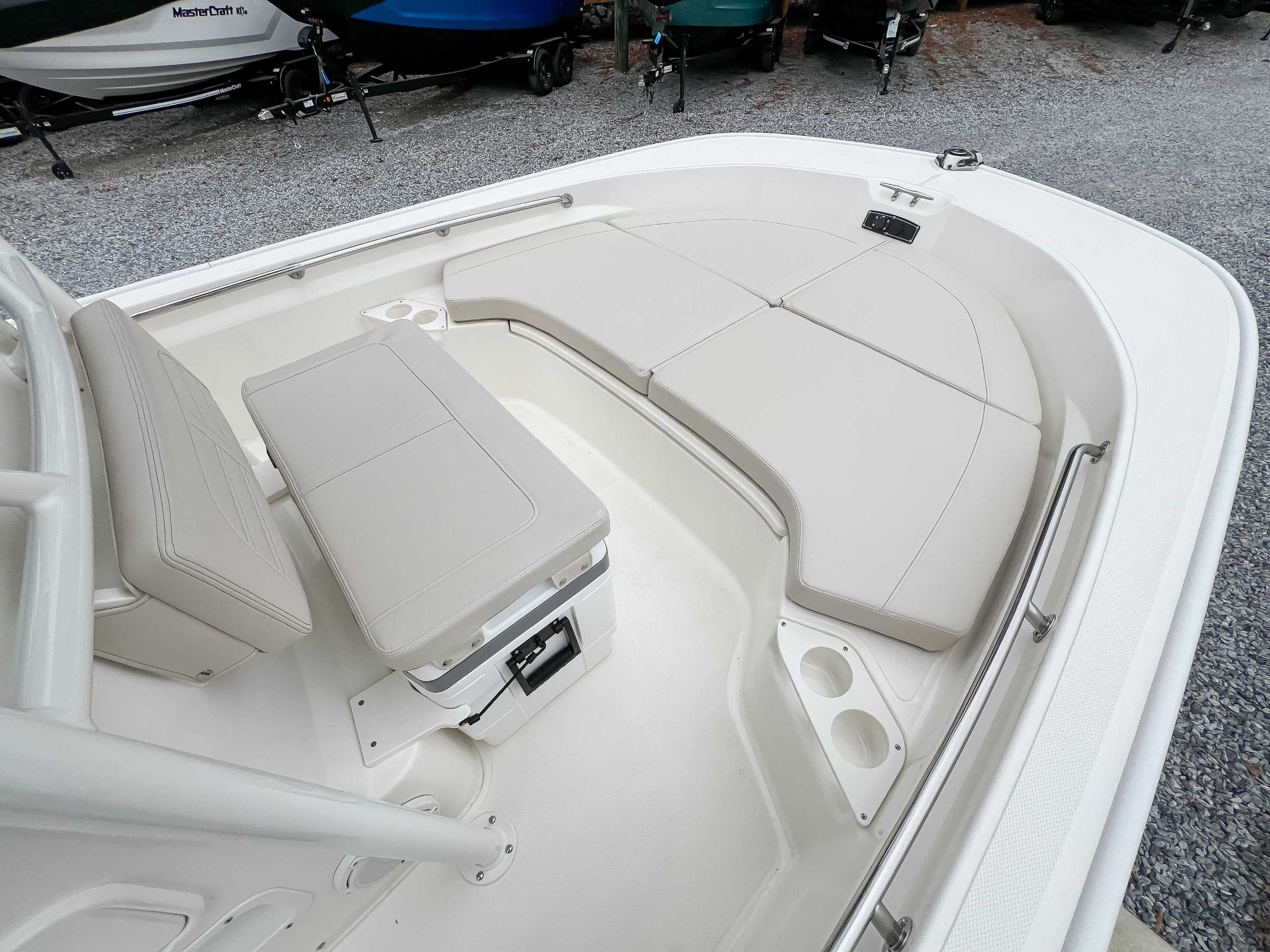 Interior view of 2025 Boston Whaler 190 Montauk boat.