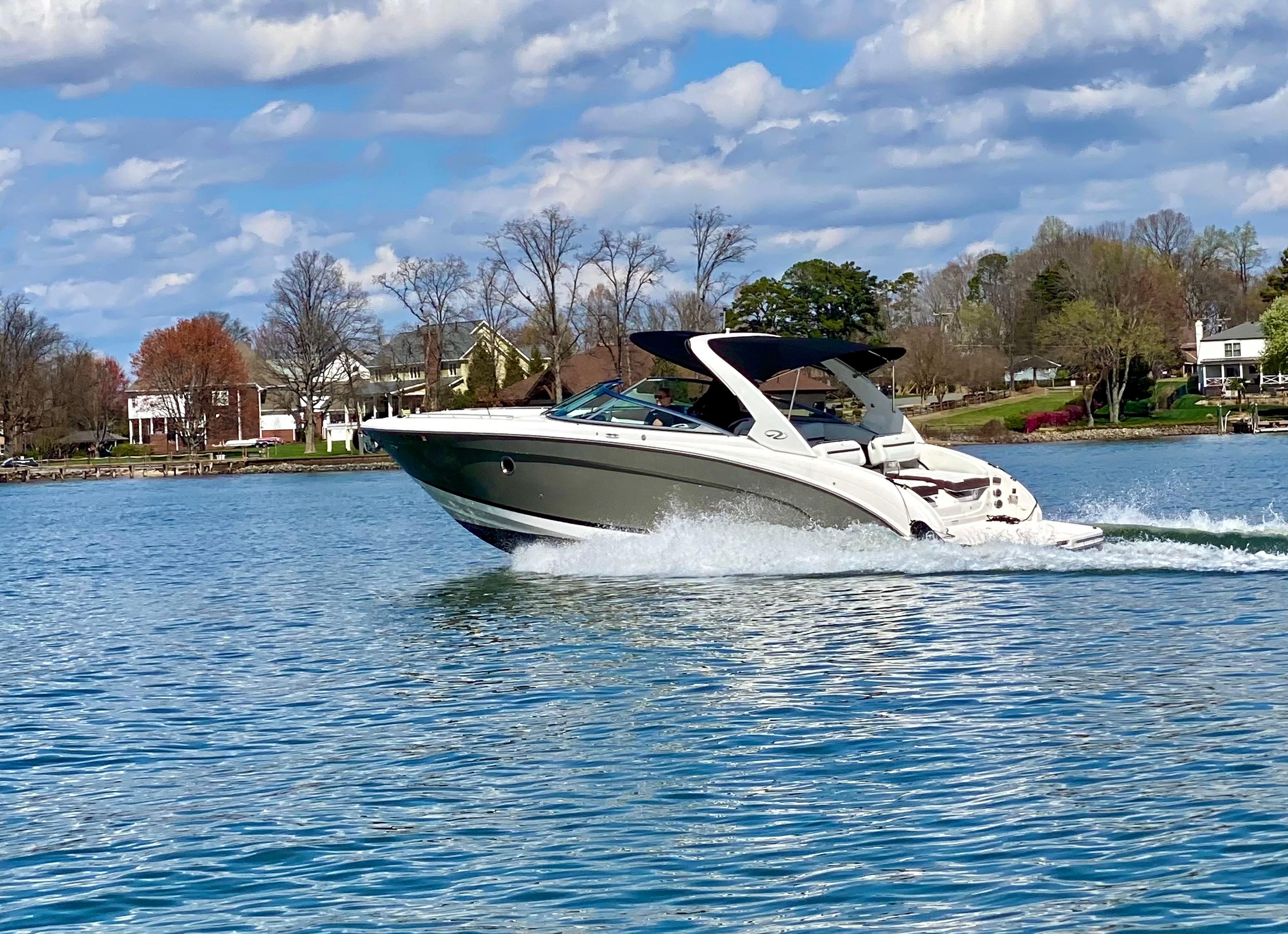 2016 Regal 3200 Bowrider