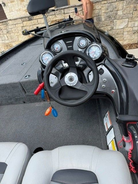 2018 Tracker Pro Team 175 TXW - 5