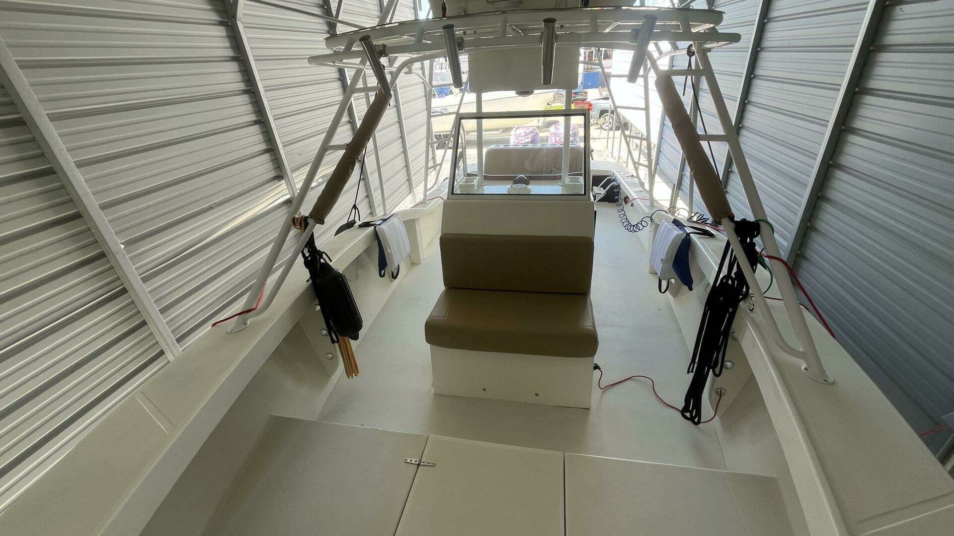 1990 Ocean Master 31 - Image 11