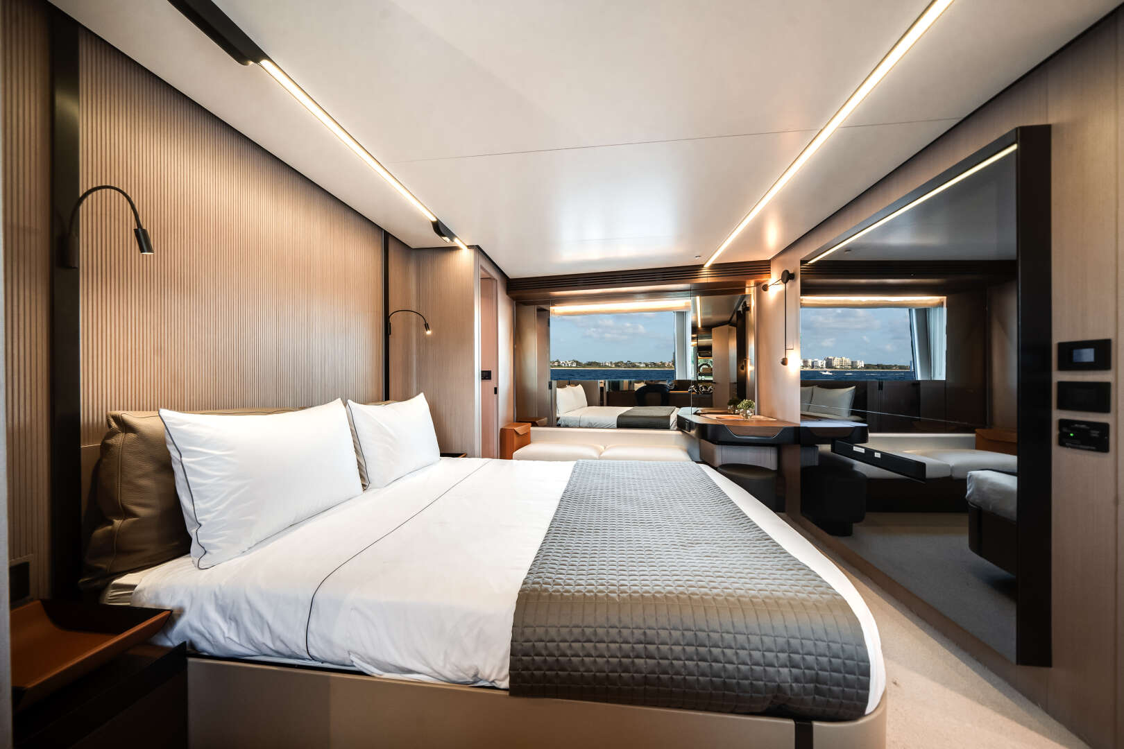 2026 Azimut S8 - Image 47