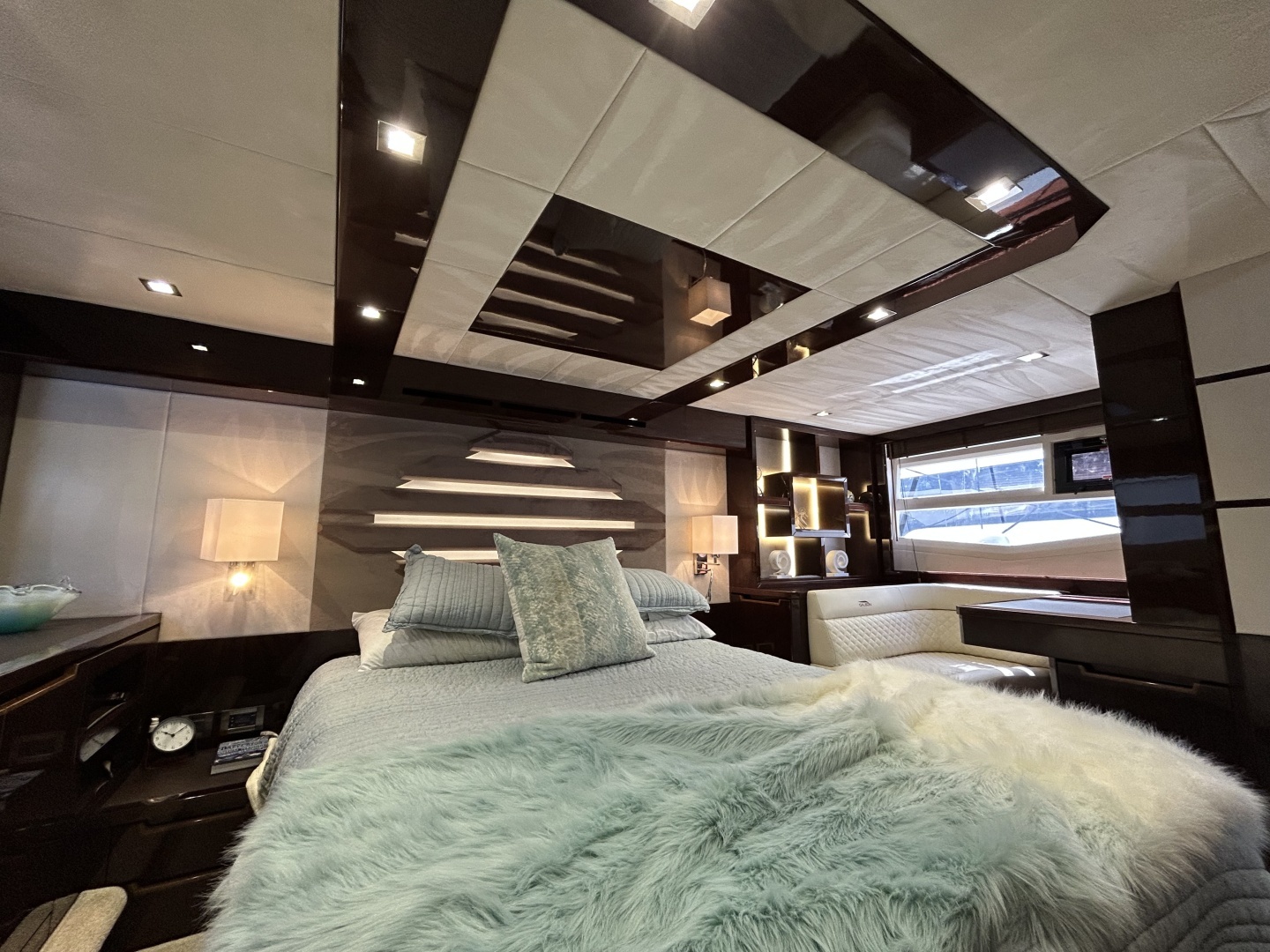 2019 Galeon 550 FLY - Image 24