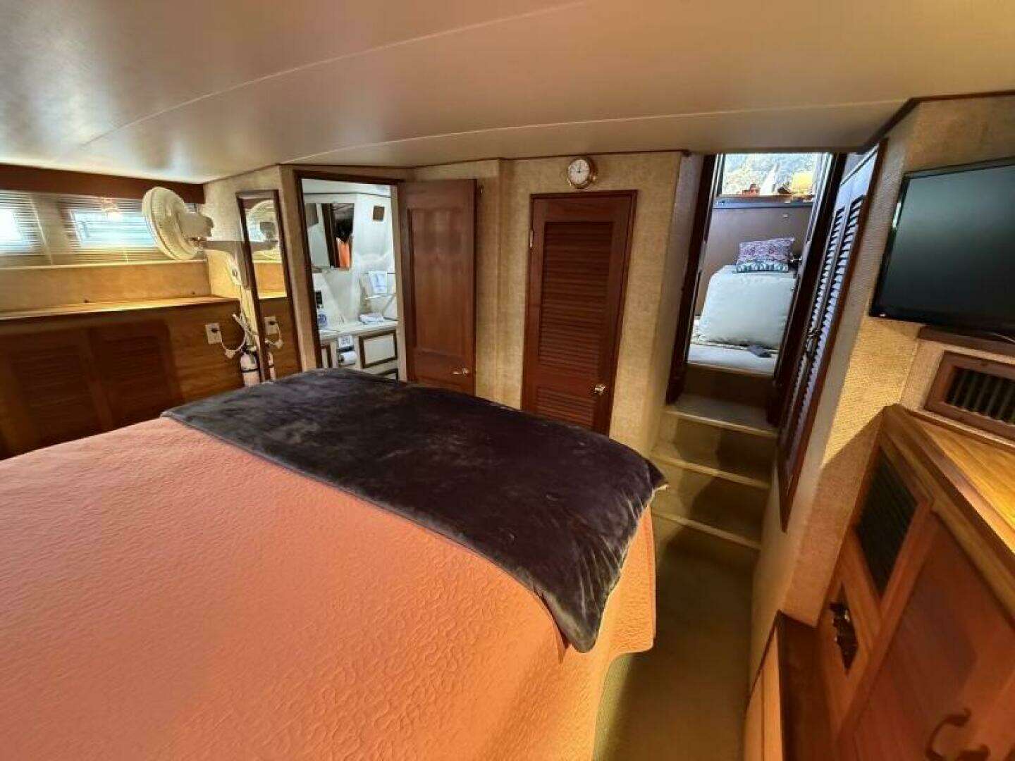 1980 Viking 43 DCMY - Image 22