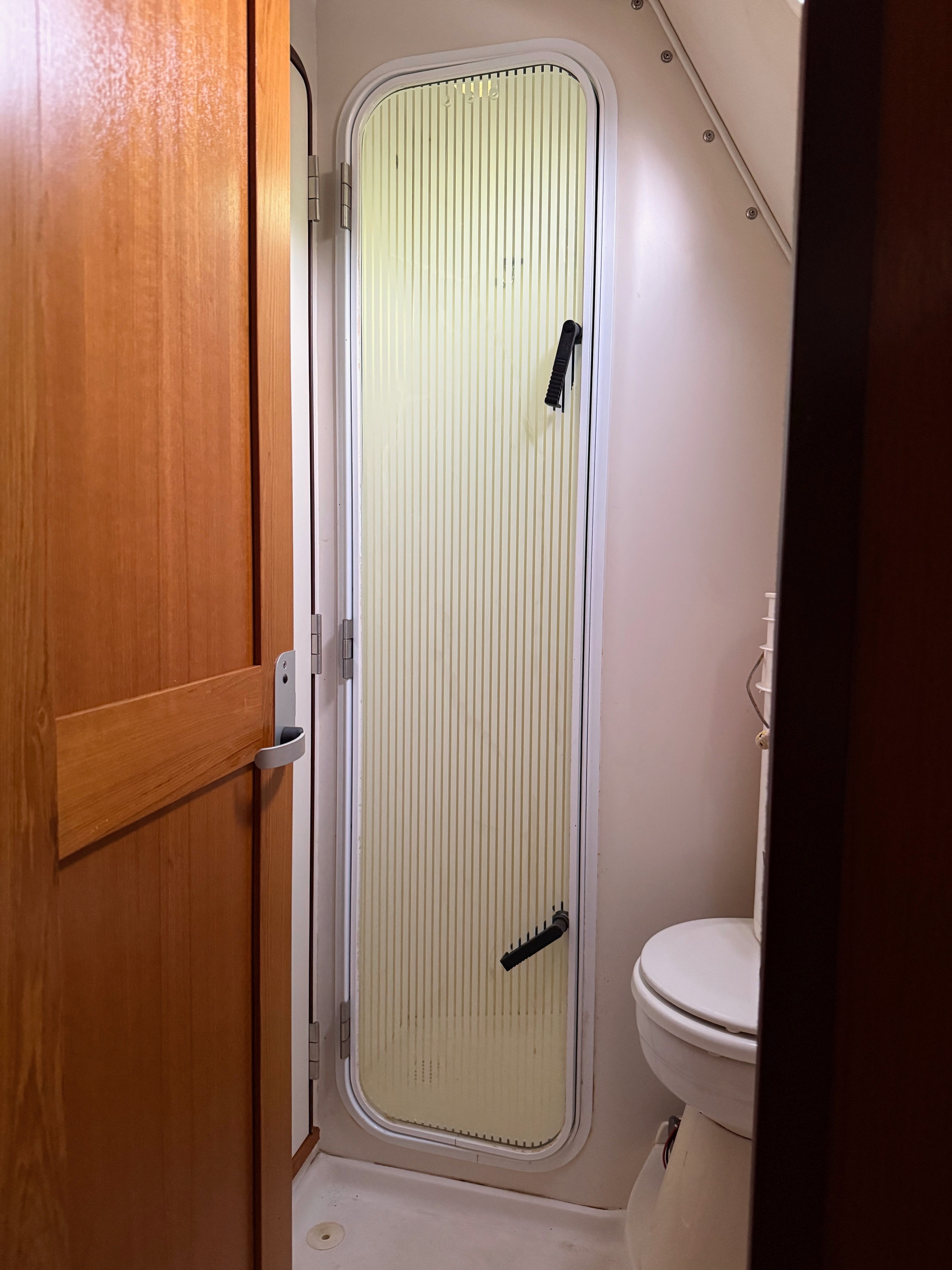 2001 Catalina 380 - 74