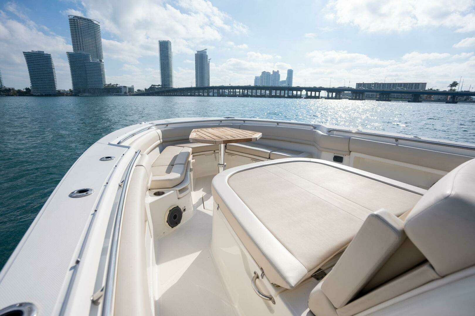 2020 Boston Whaler 380 Outrage Center Console - Image 24