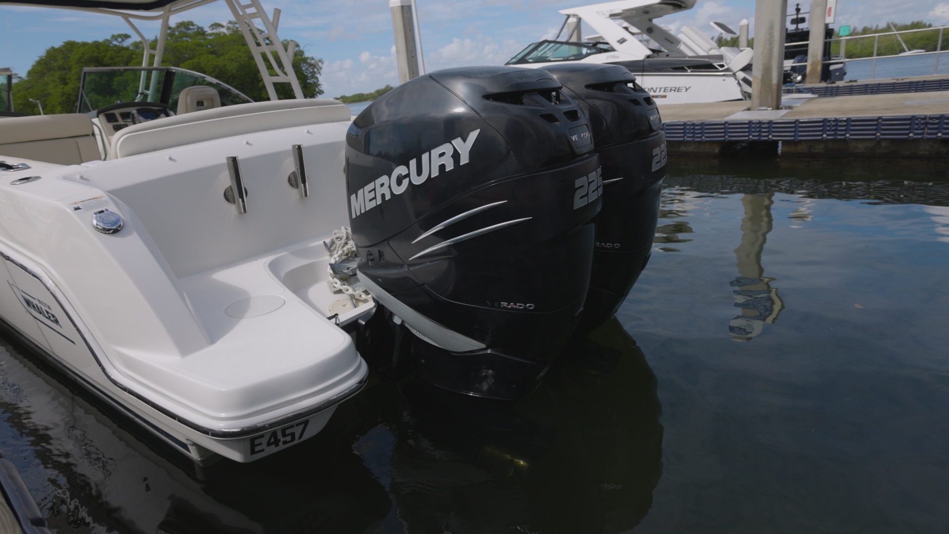 2014 Boston Whaler Vantage - Image 3