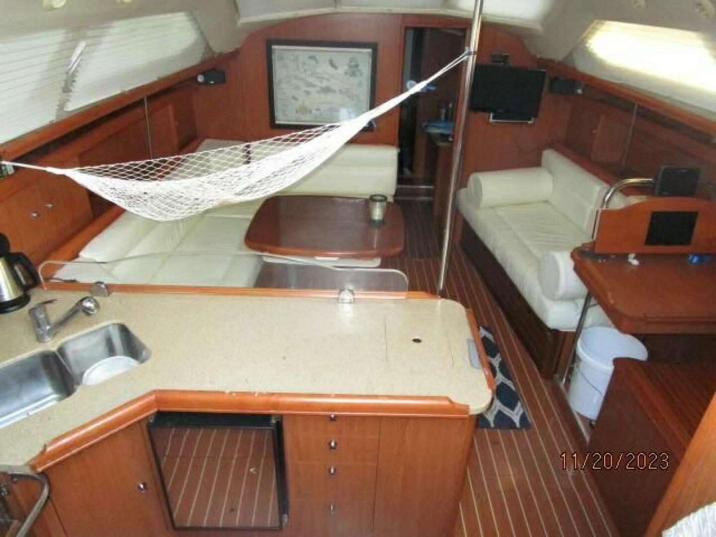 2008 Hunter H41 Deck Salon - Image 34
