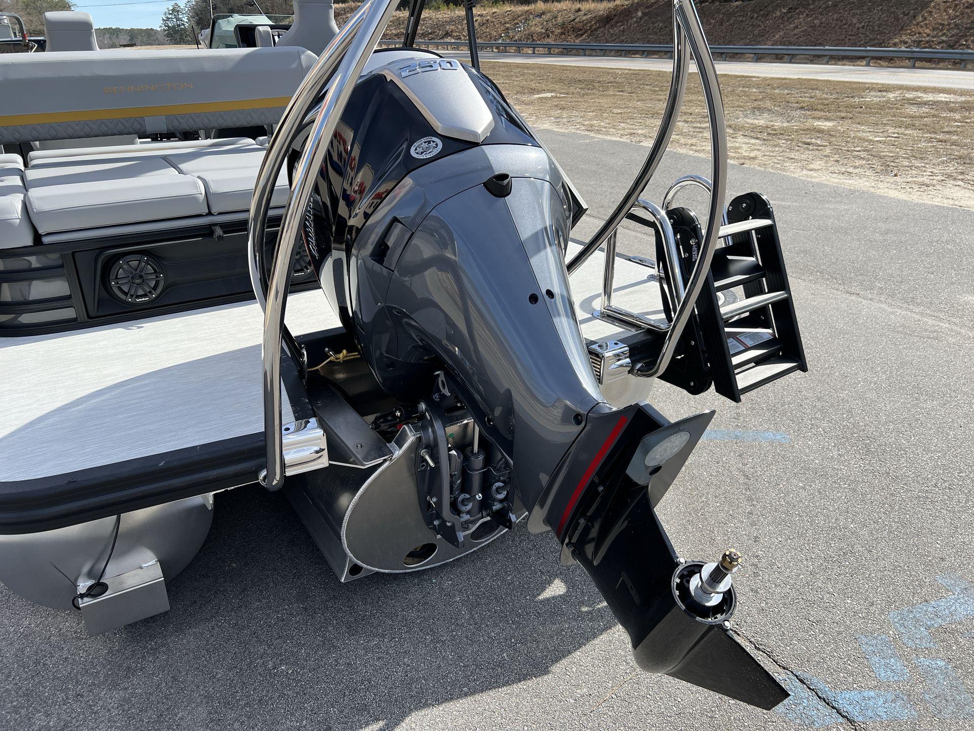 2025 Bennington 24 Msb - Image 7