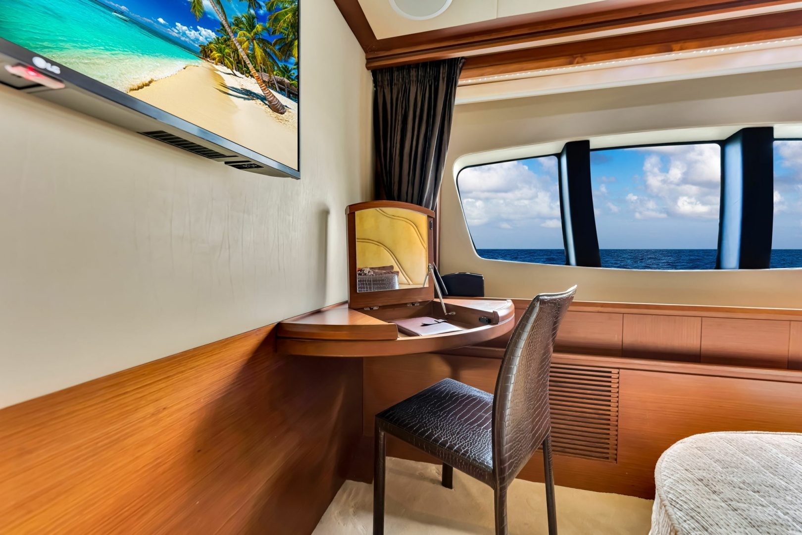 2005 Azimut 105 - Image 119