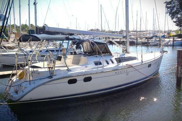 2001 Hunter 380