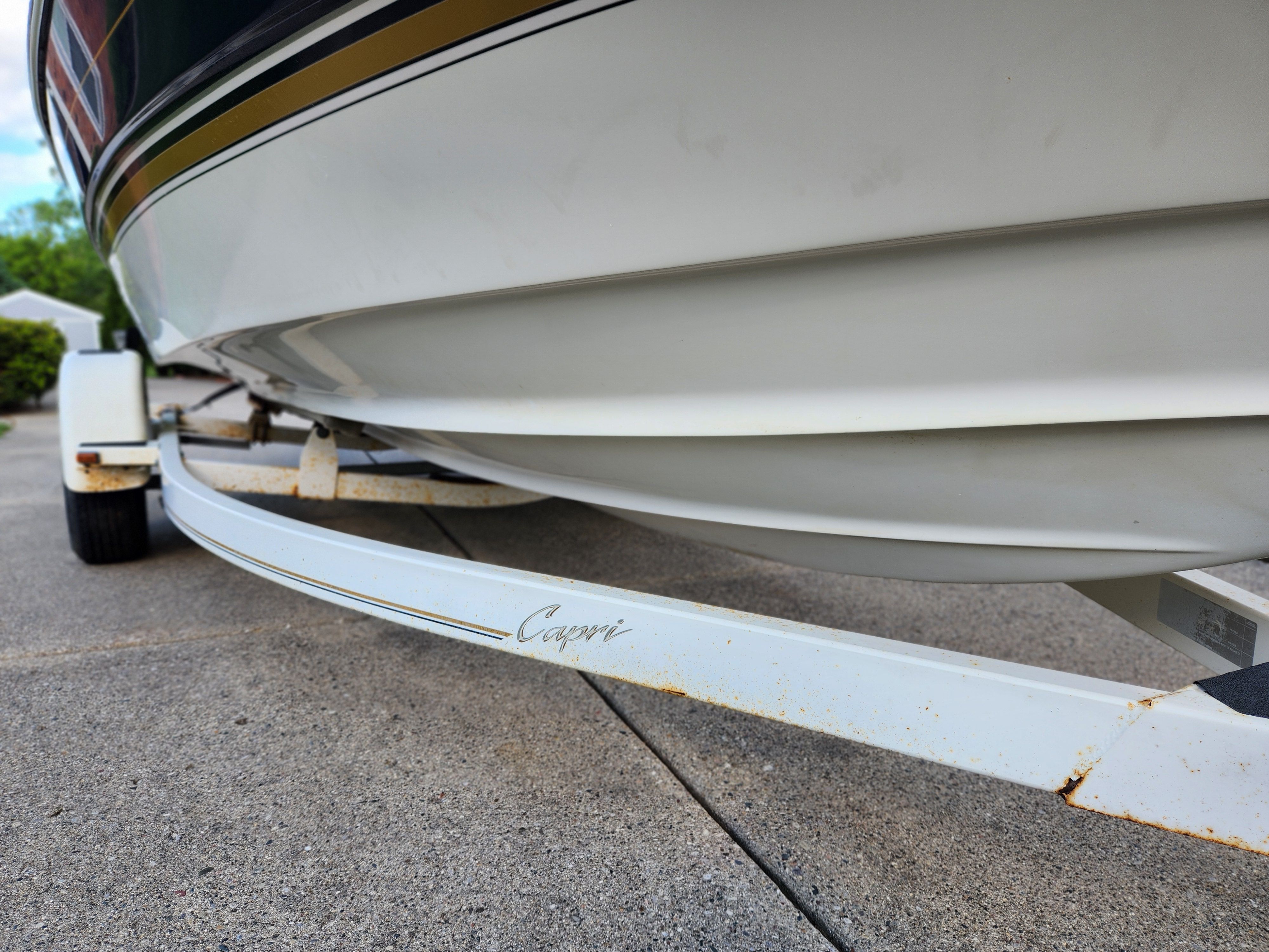 1996 Bayliner 1952 Capri Cuddy - 6