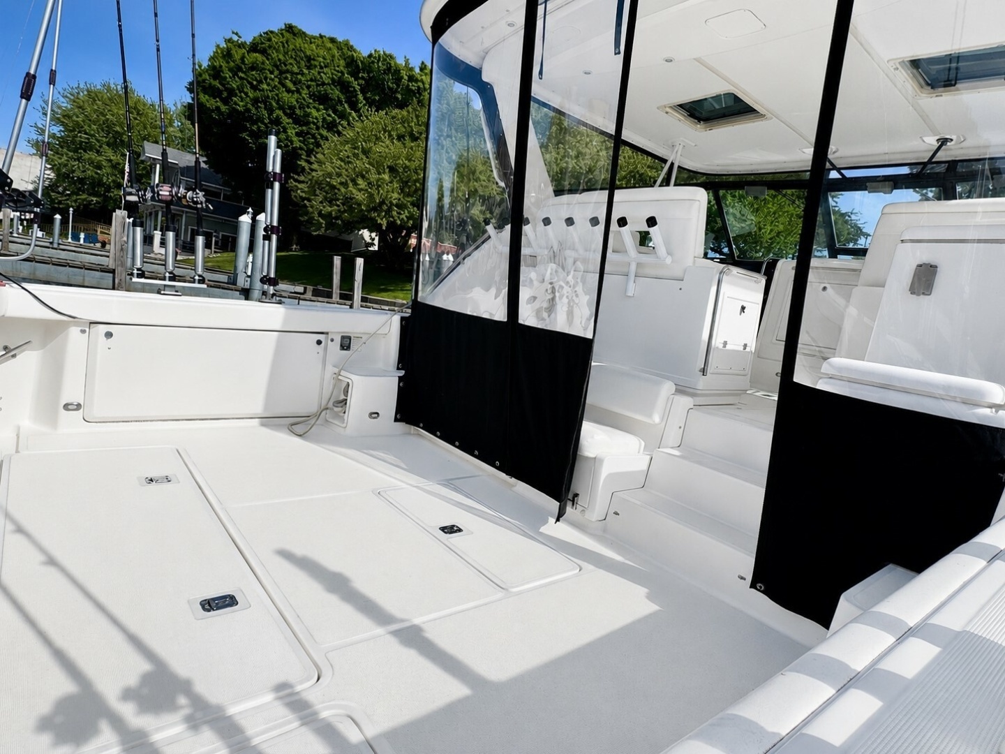 1999 Tiara Yachts 4100 Open - Image 17