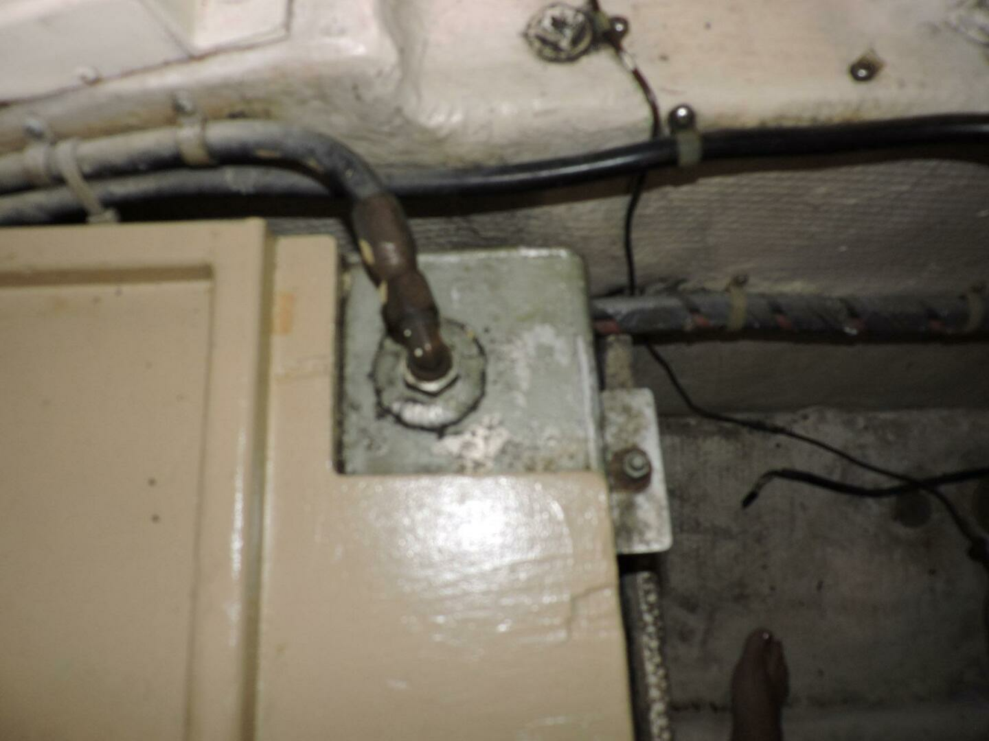 1990 Post 44 - Image 70